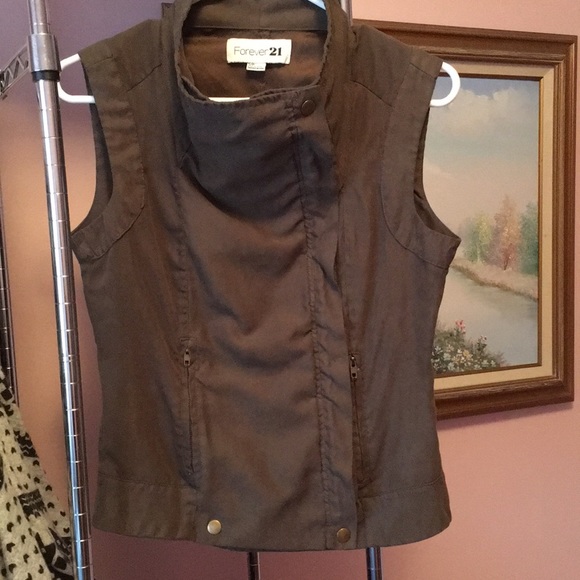 Forever 21 Modern Vest - Picture 2 of 5